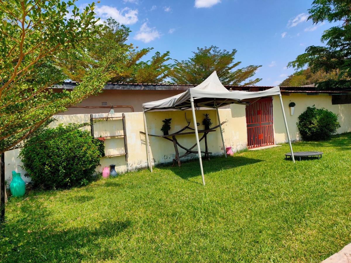 Golden Days Lodge Livingstone Eksteriør bilde