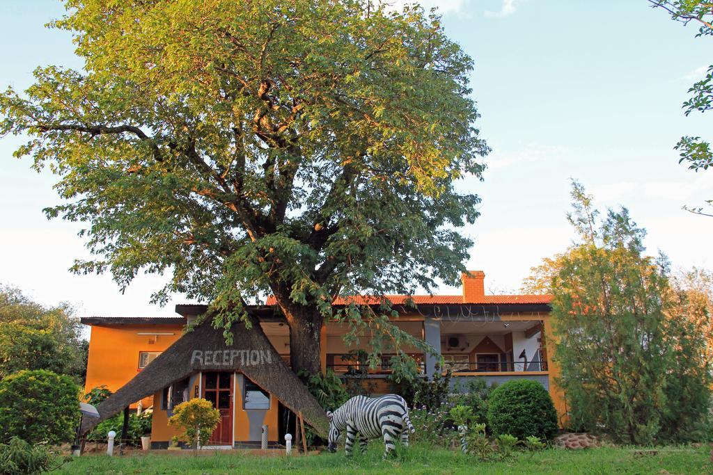 Golden Days Lodge Livingstone Eksteriør bilde